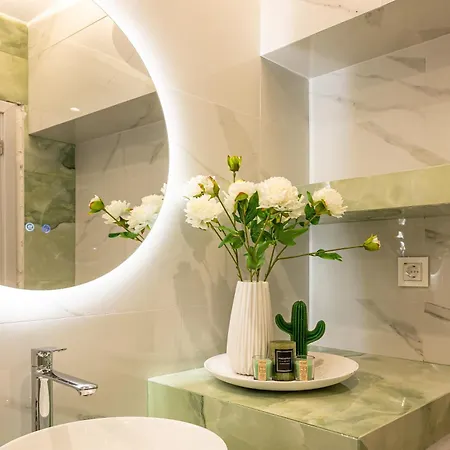 Mika's No1 Apartment *