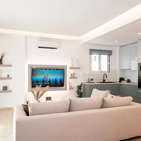 Mika's No1 Apartment